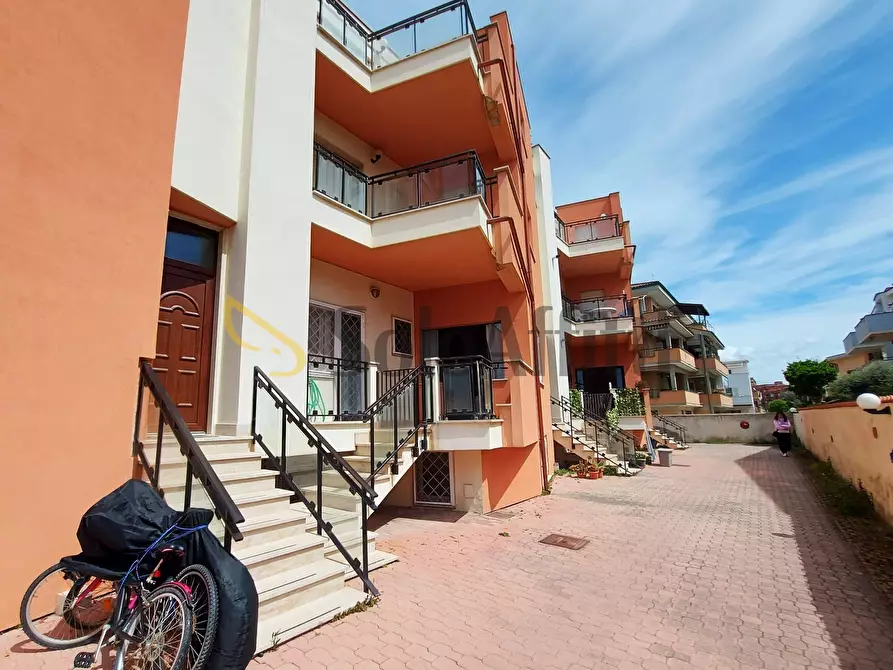 Immagine 3 di Villetta a schiera in affitto  in Lungomare della Salute a Fiumicino