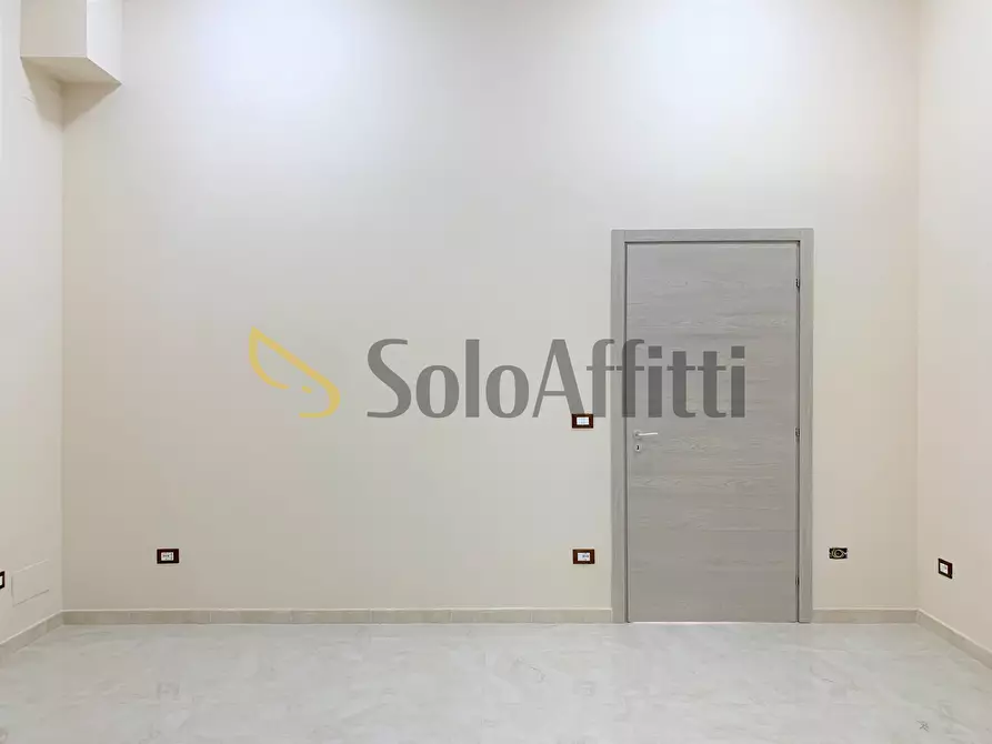 Immagine 5 di Magazzino in affitto  a Catanzaro