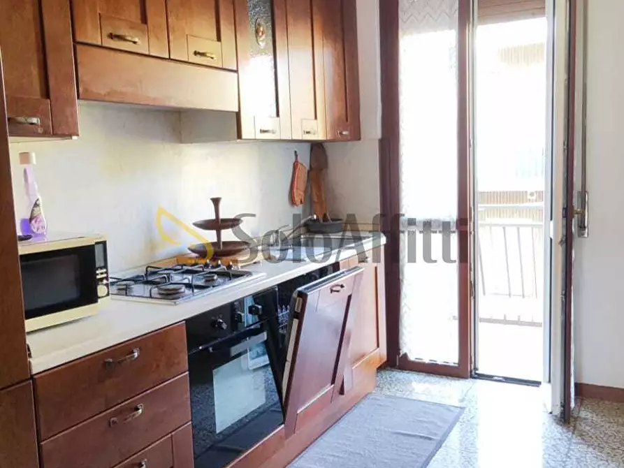 Immagine 12 di Stanza singola in affitto  in VIA DONATELLO 9 a Cinisello Balsamo