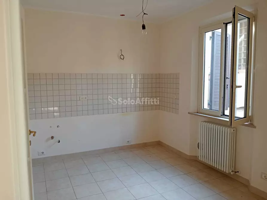 Immagine 3 di Trilocale in affitto  a Falconara Marittima