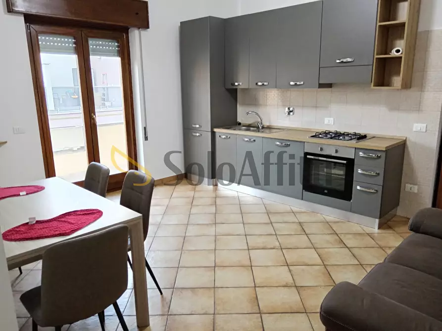 Immagine 4 di Trilocale in affitto  in Via delle Nasse a Fiumicino