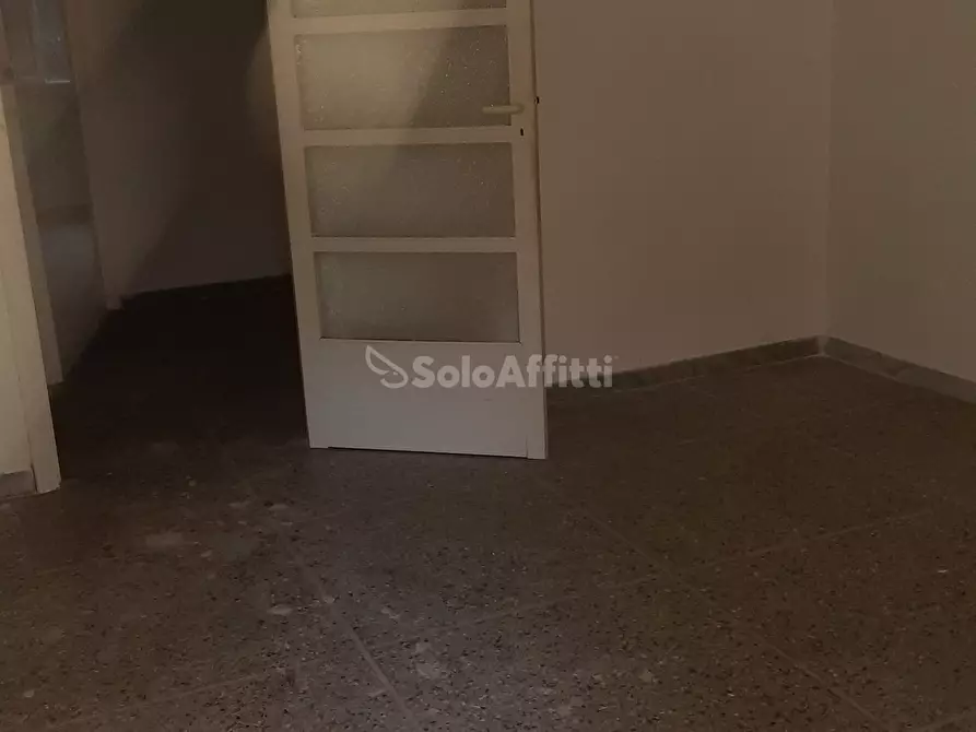 Immagine 17 di Ufficio in affitto  a Livorno