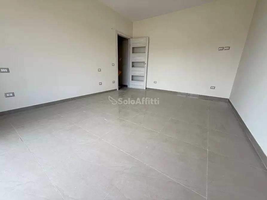 Immagine 29 di Ufficio in affitto  in Via Forche Caudine a Maddaloni