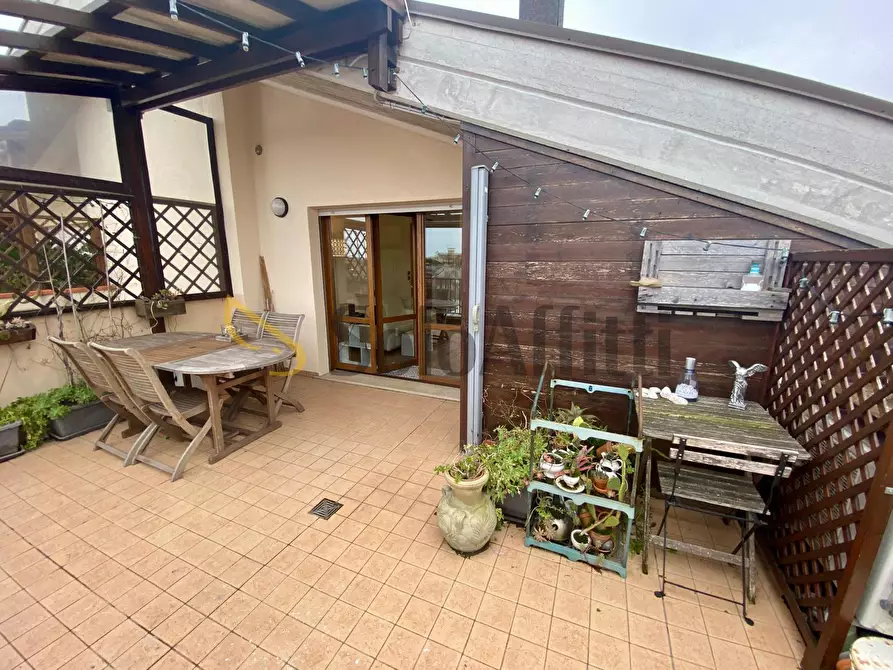 Immagine 25 di Attico in affitto  in Via Sebastiano Vanzi 18 a Rimini