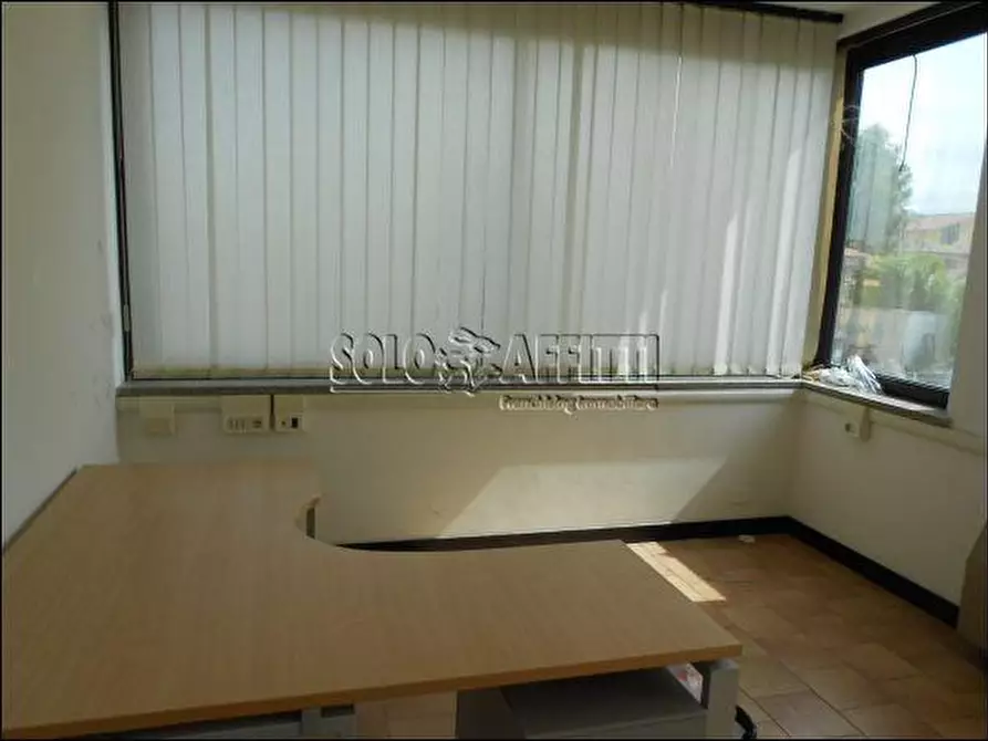 Immagine 7 di Ufficio in affitto  in Via Ivo Oliveti a Fiumicino