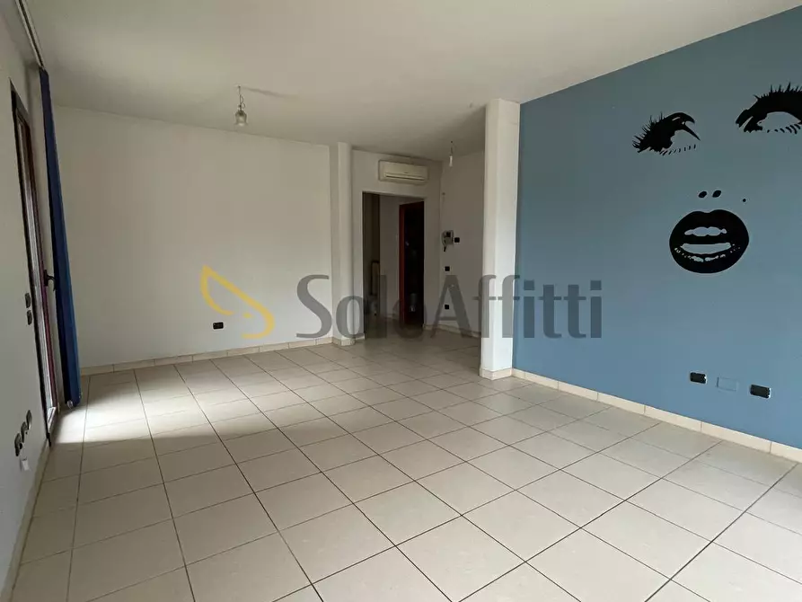 Immagine 11 di Pentalocale in affitto  a Sora