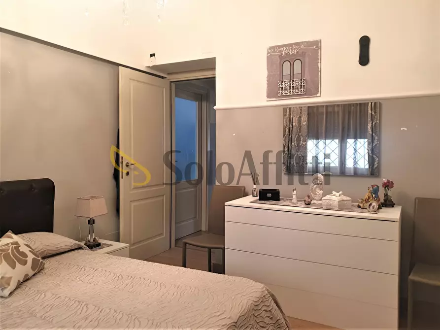 Immagine 12 di Trilocale in affitto  a Catanzaro