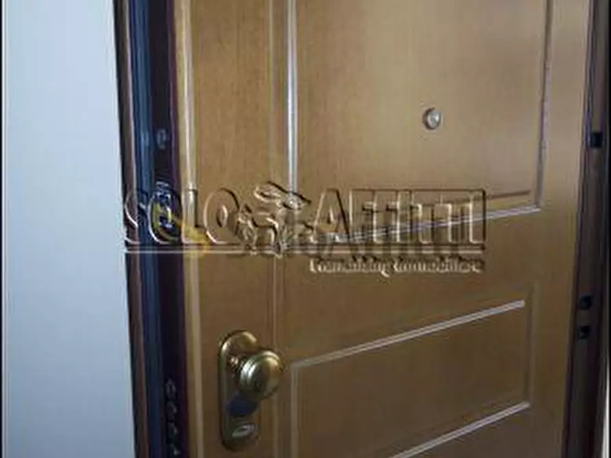 Immagine 16 di Bilocale in affitto  in Via Brione a Torino