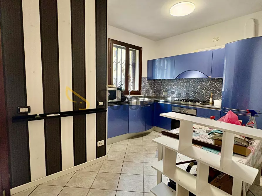 Immagine 3 di Trilocale in affitto  in Via Dario Campana 81 a Rimini