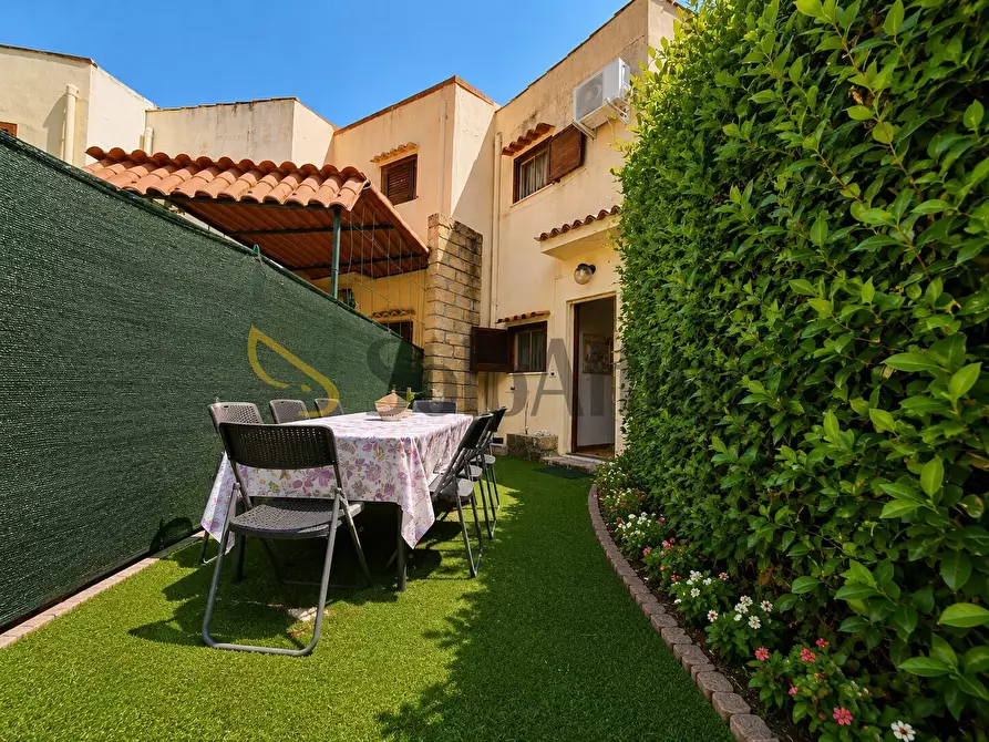Immagine 2 di Casa indipendente in affitto  a Stalettì