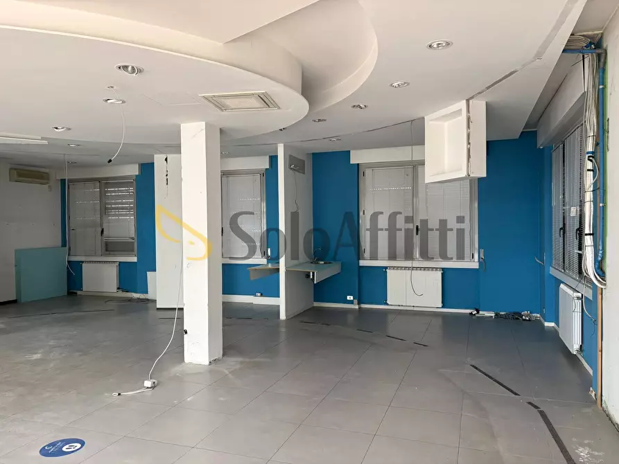Immagine 7 di Locale commerciale in affitto  in Via Contardo Ferrini 42 a Samarate
