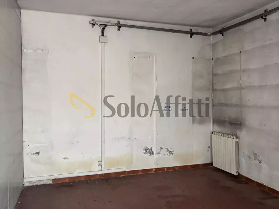 Immagine 4 di Magazzino in affitto  a Torino