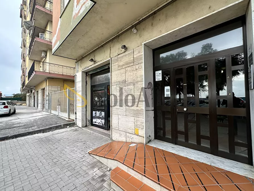 Immagine 1 di Locale commerciale in affitto  in Via Lungomare Stefano Pugliese 31 a Catanzaro
