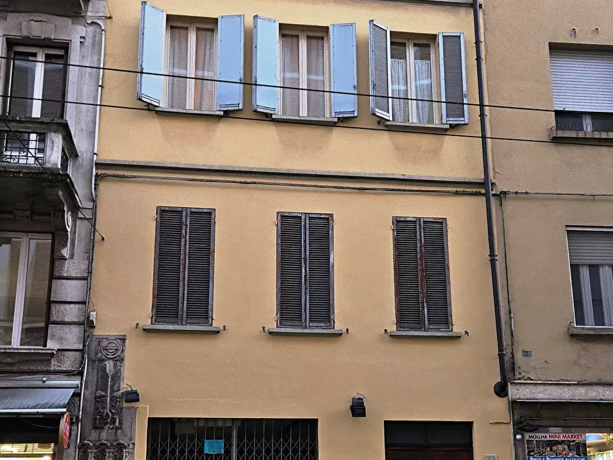 Immagine 26 di Trilocale in vendita  in Strada Garibaldi 45 a Parma