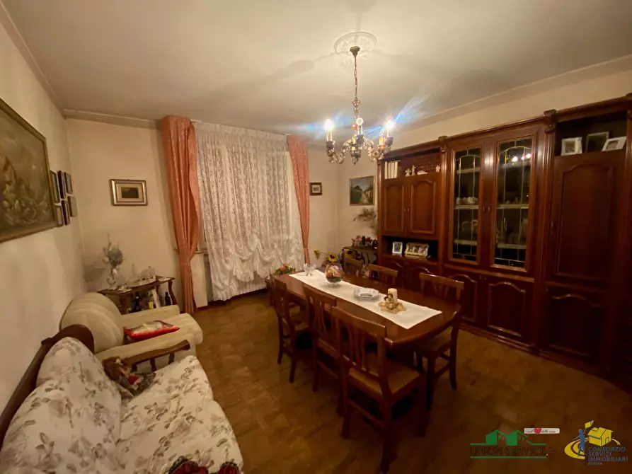 Immagine 18 di Casa indipendente in vendita  in Strada per Varano Marchesi 37 a Medesano