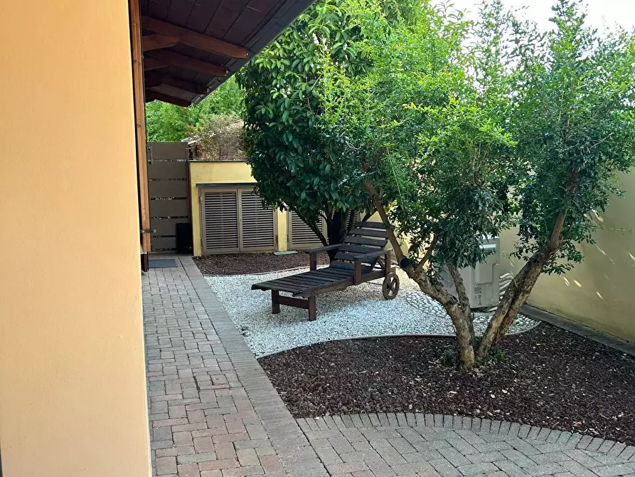 Immagine 3 di Porzione di casa in vendita  in Via Augusto Franzoj 6 a Parma