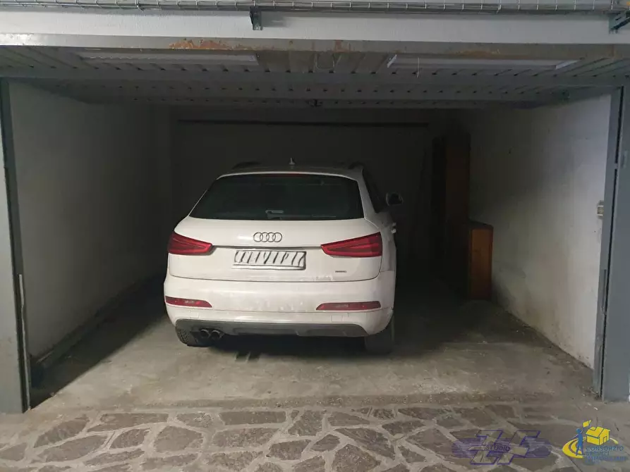 Immagine 34 di Trilocale in vendita  in Via Alcide de Gasperi a Parma