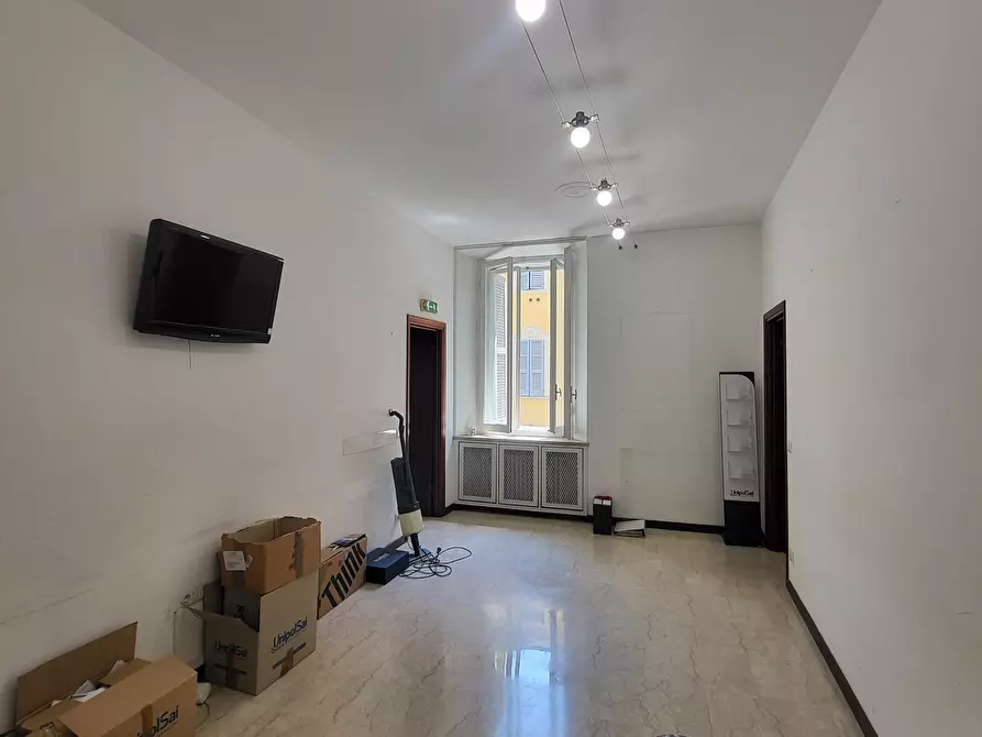 Immagine 12 di Ufficio in vendita  in Strada Cavour 24 a Parma