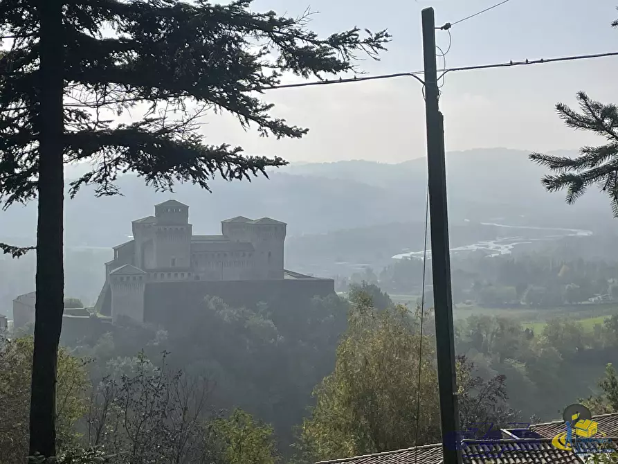 Immagine 5 di Porzione di casa in vendita  in via goiano a Langhirano