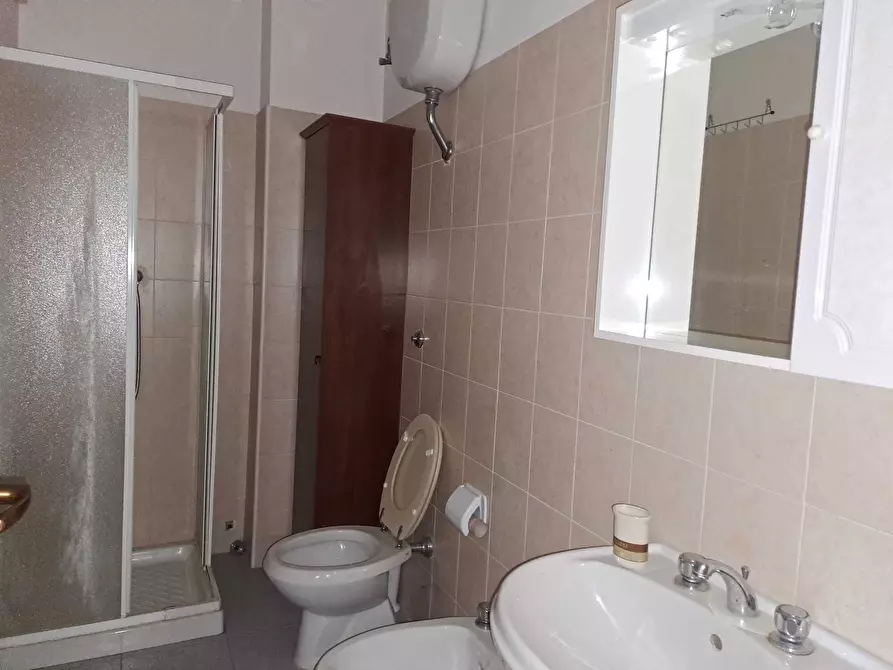 Immagine 15 di Bilocale in vendita  in Strada Valle 82 a Medesano