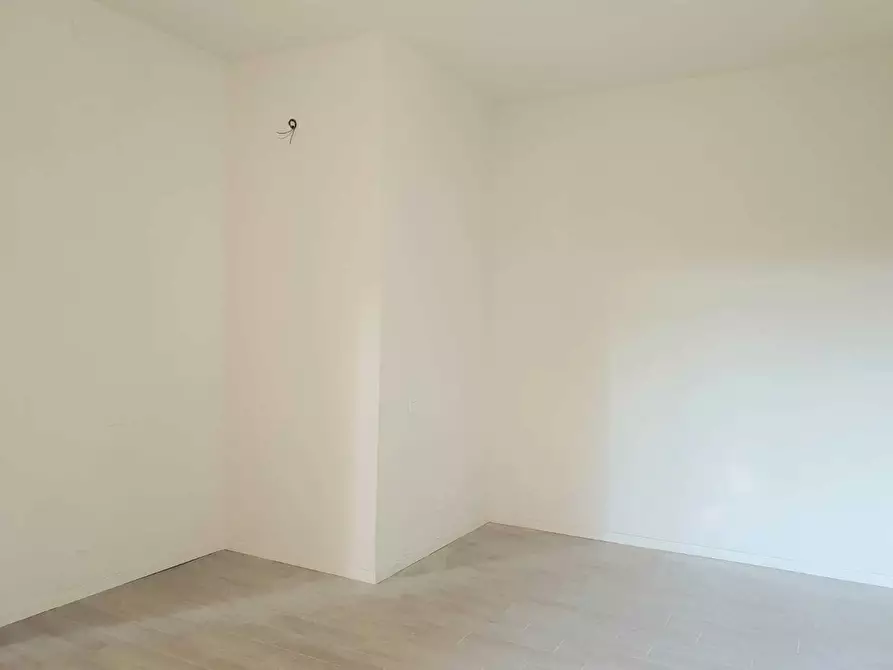 Immagine 8 di Bilocale in vendita  in via solari 29 a Parma