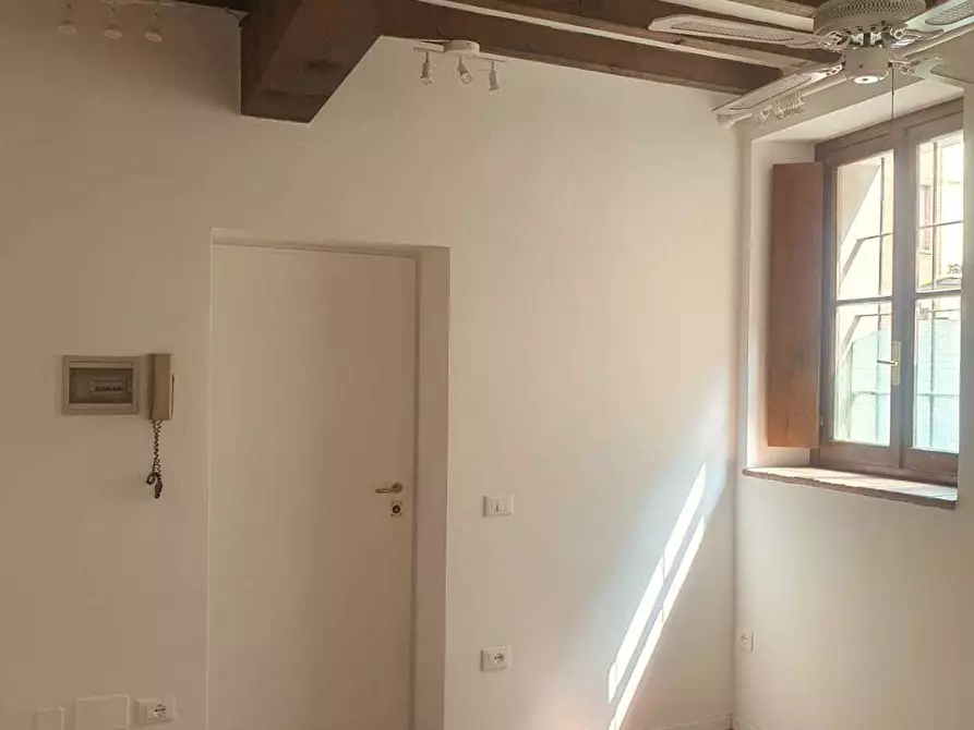 Immagine 5 di Ufficio in affitto  a Parma