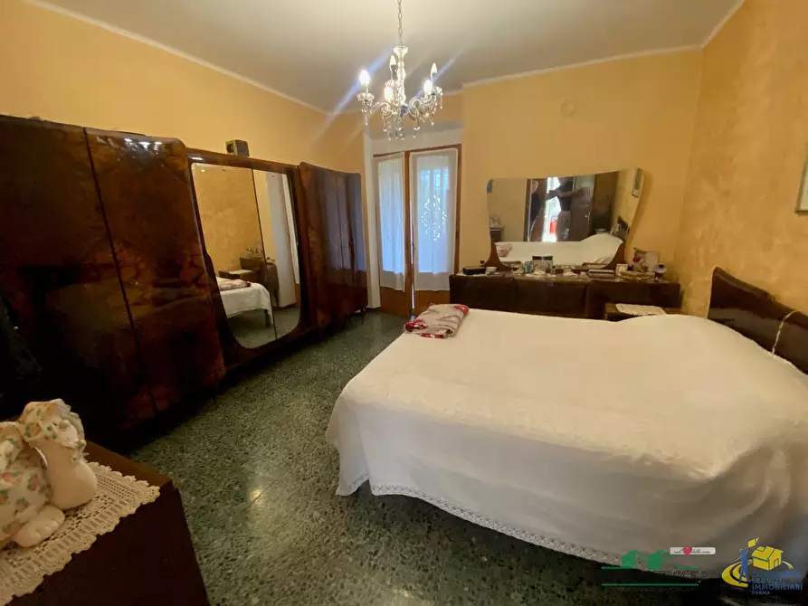 Immagine 20 di Casa indipendente in vendita  in Strada per Varano Marchesi 37 a Medesano