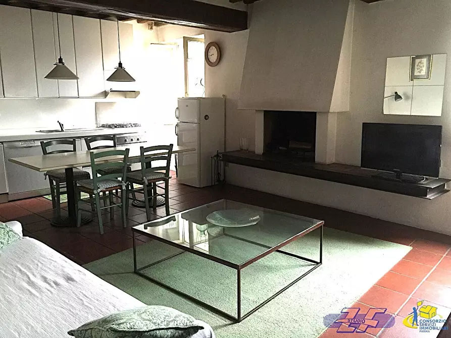 Immagine 5 di Appartamento in affitto  a Parma