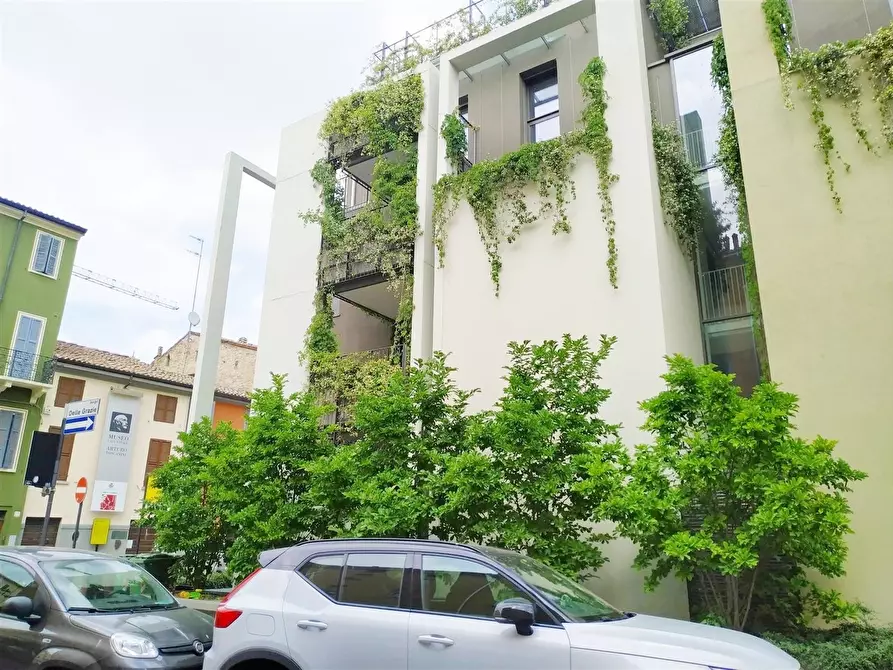 Immagine 30 di Trilocale in vendita  in Borgo delle Grazie 3 a Parma