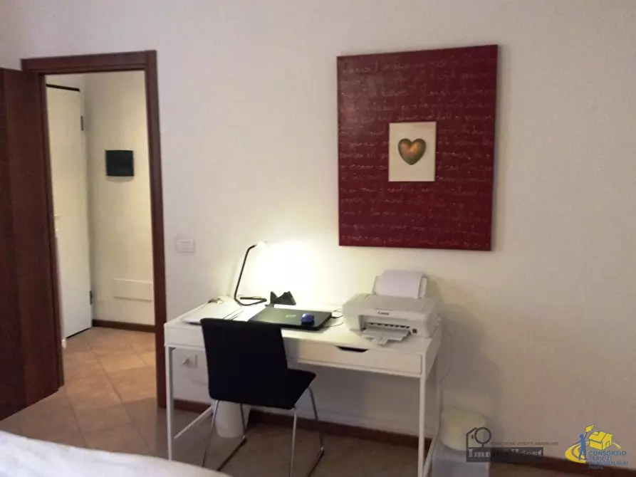 Immagine 8 di Trilocale in affitto  in Strada Farini 53 a Parma