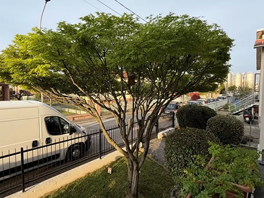 Immagine 4 di Casa trifamiliare in vendita  in Via Torino a Collecchio