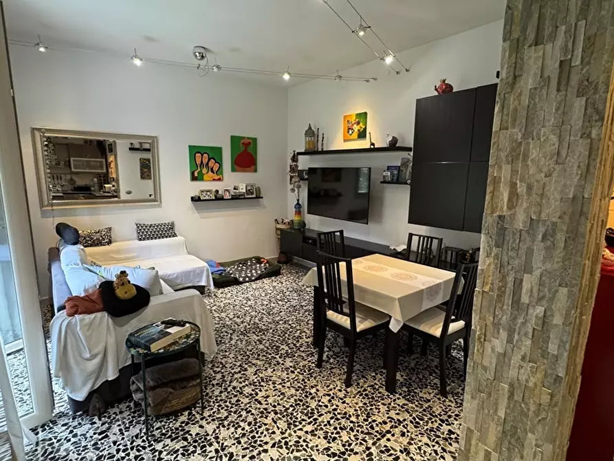 Immagine 7 di Trilocale in vendita  in Via Giacomo Leopardi a Collecchio