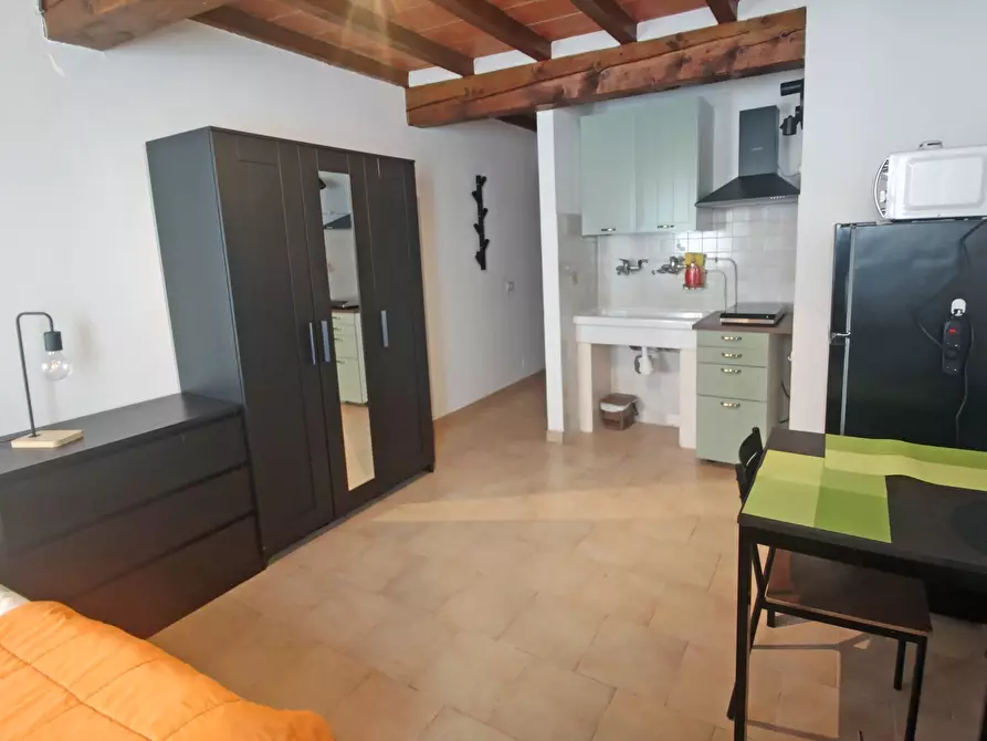 Immagine 16 di Palazzo in vendita  in Strada XX Settembre a Parma