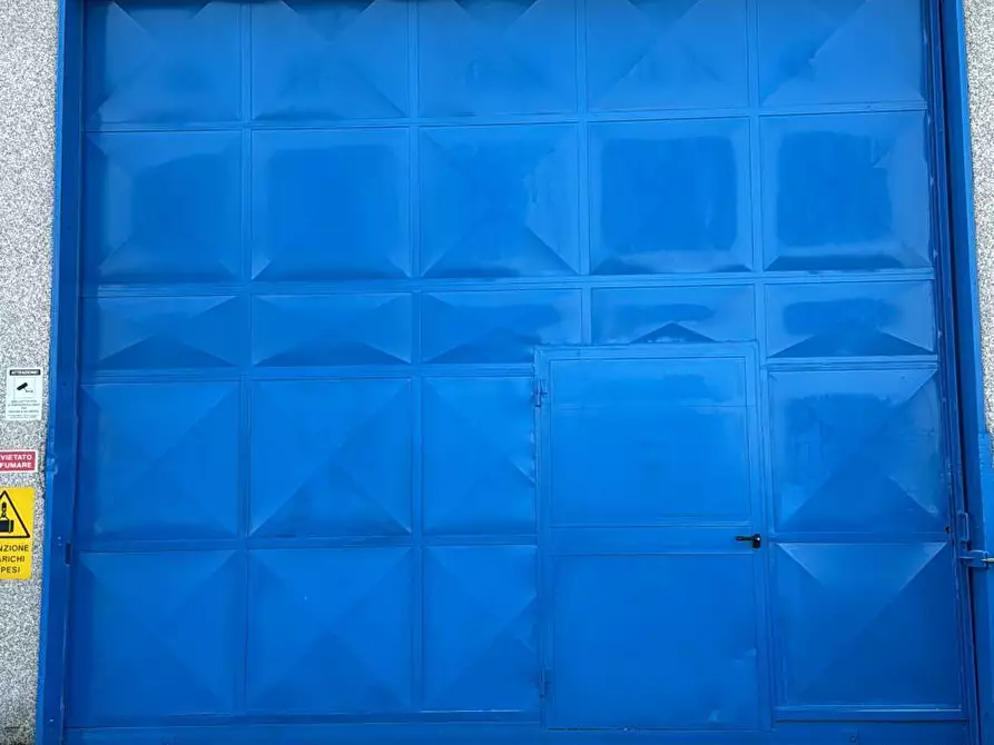 Immagine 6 di Attività artigianale in vendita  a Parma