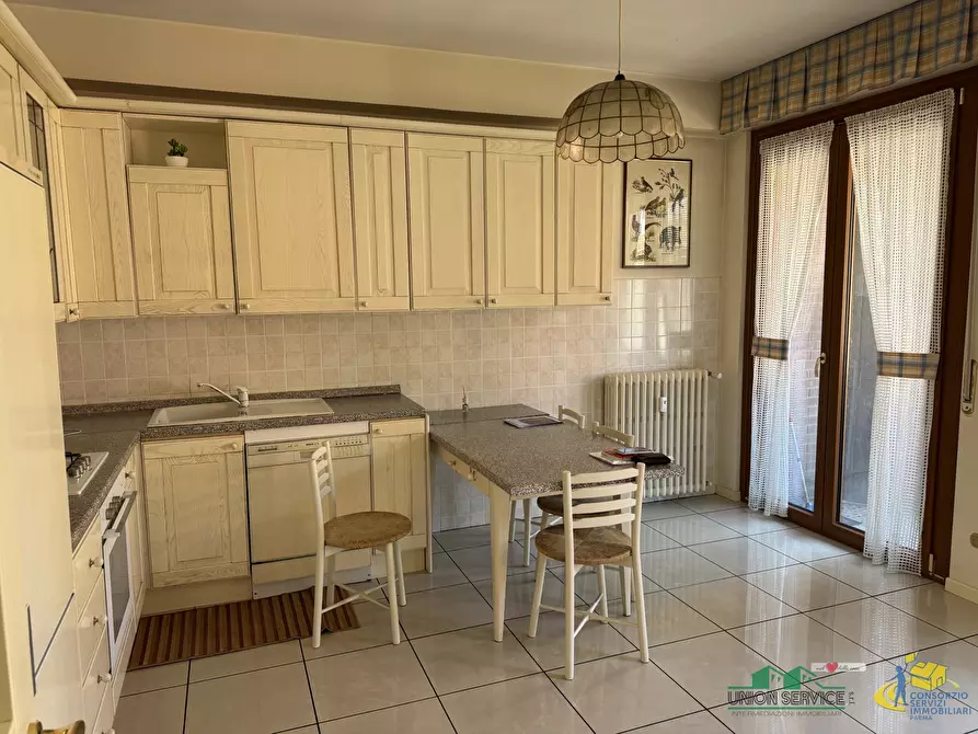 Immagine 1 di Quadrilocale in vendita  in Strada Giuseppe Mazzini a Parma