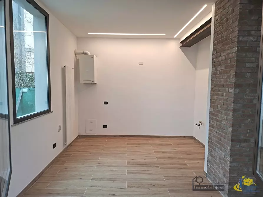 Immagine 6 di Bilocale in vendita  in Strada Manara 4 a Parma