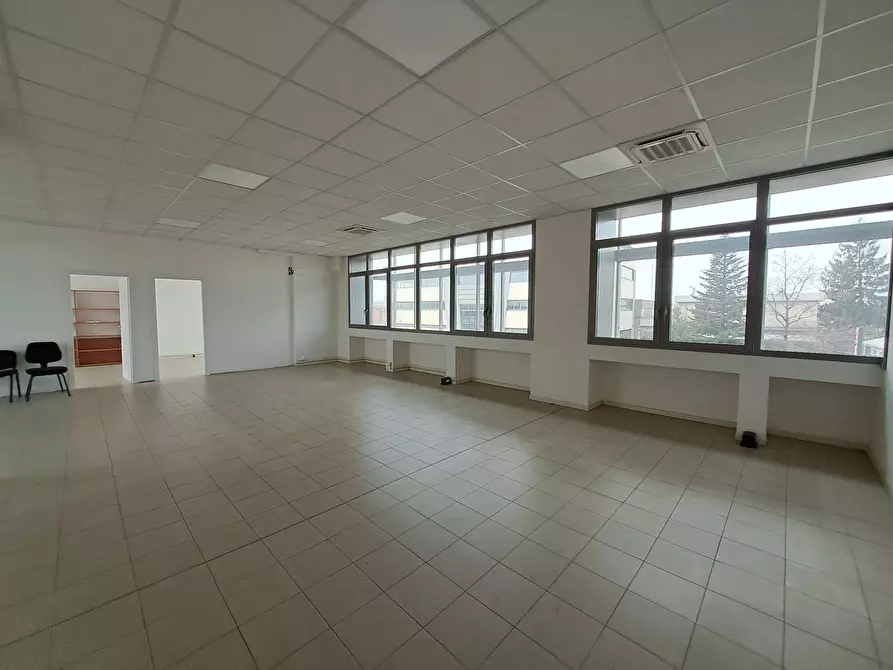 Immagine 5 di Ufficio in affitto  in Via Mario Fantelli 12 a Parma