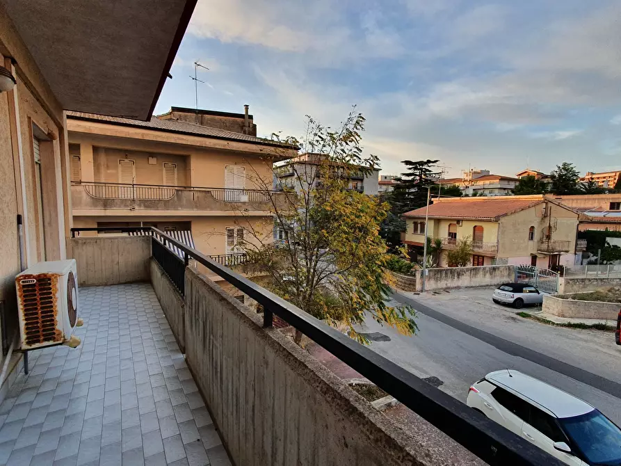 Immagine 6 di Bilocale in affitto  a Modica