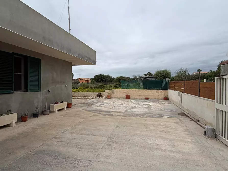 Immagine 12 di Villa in vendita  in Via del Sambuco a Pozzallo