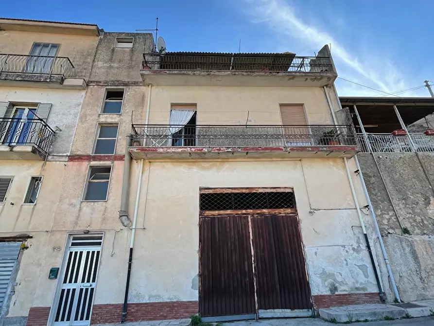 Immagine 3 di Porzione di casa in vendita  in Via San Benedetto da Norcia a Modica