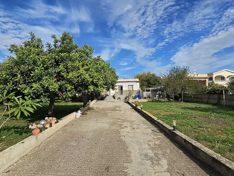 Immagine 4 di Villa in vendita  in Via Selene 27 a Modica