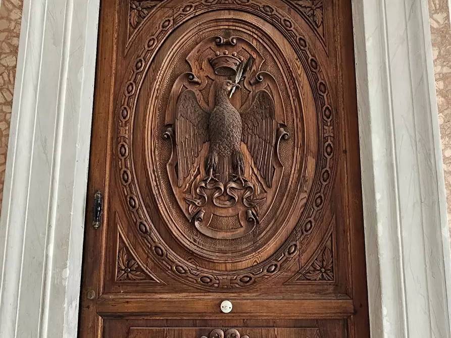 Immagine 11 di Palazzo in vendita  a Scicli