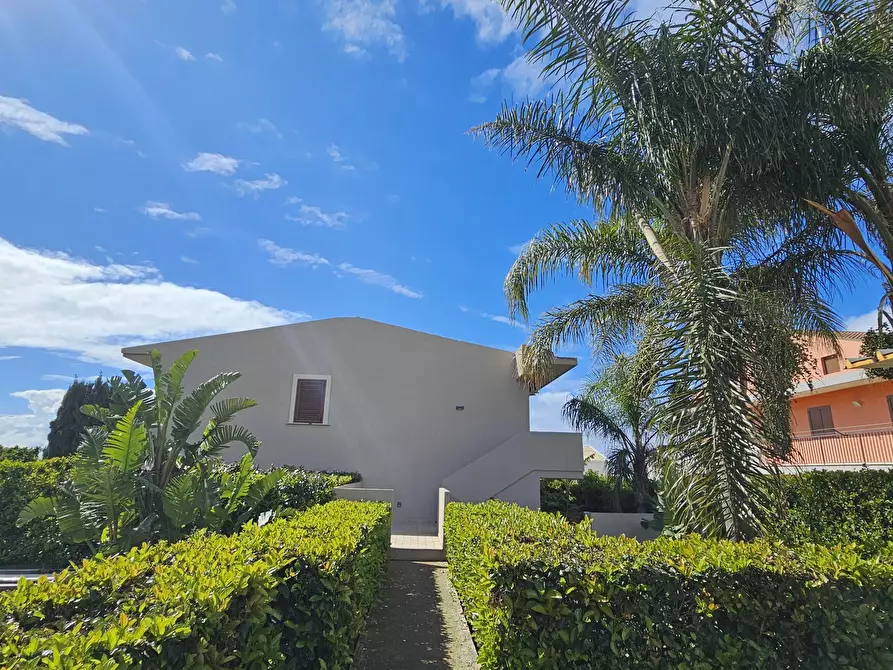 Immagine 14 di Villa in vendita  in Via Fratelli Carnemolla 24 a Ragusa