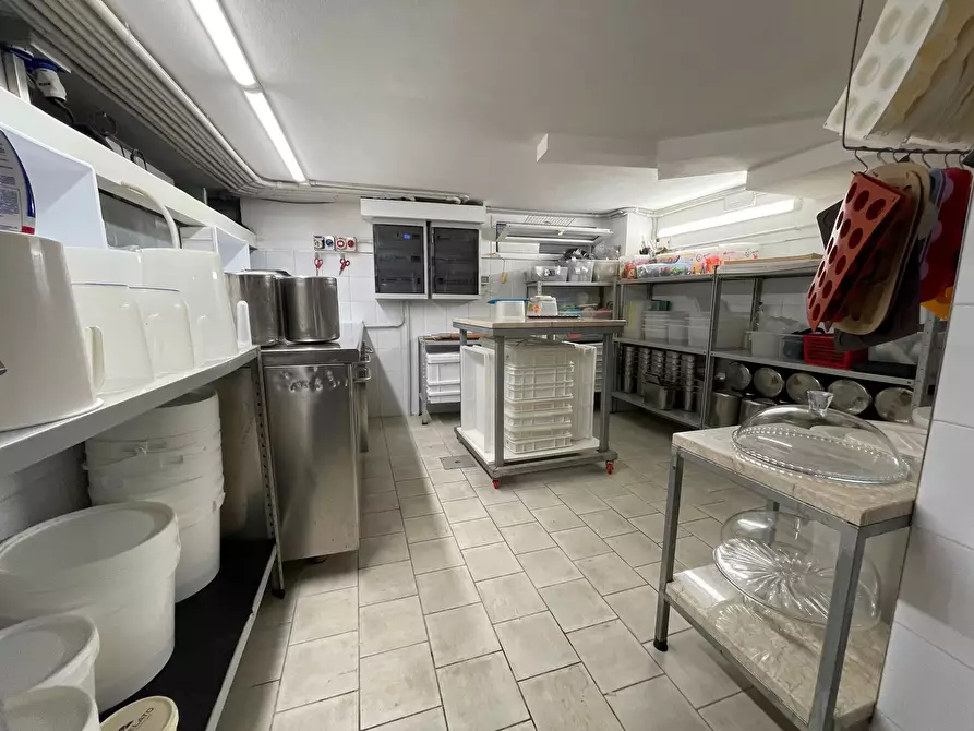 Immagine 13 di Bar / Ristorante in vendita  in Via dell'Arno a Pozzallo