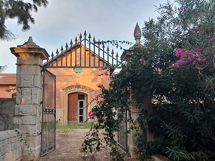 Immagine 17 di Villa in vendita  a Modica