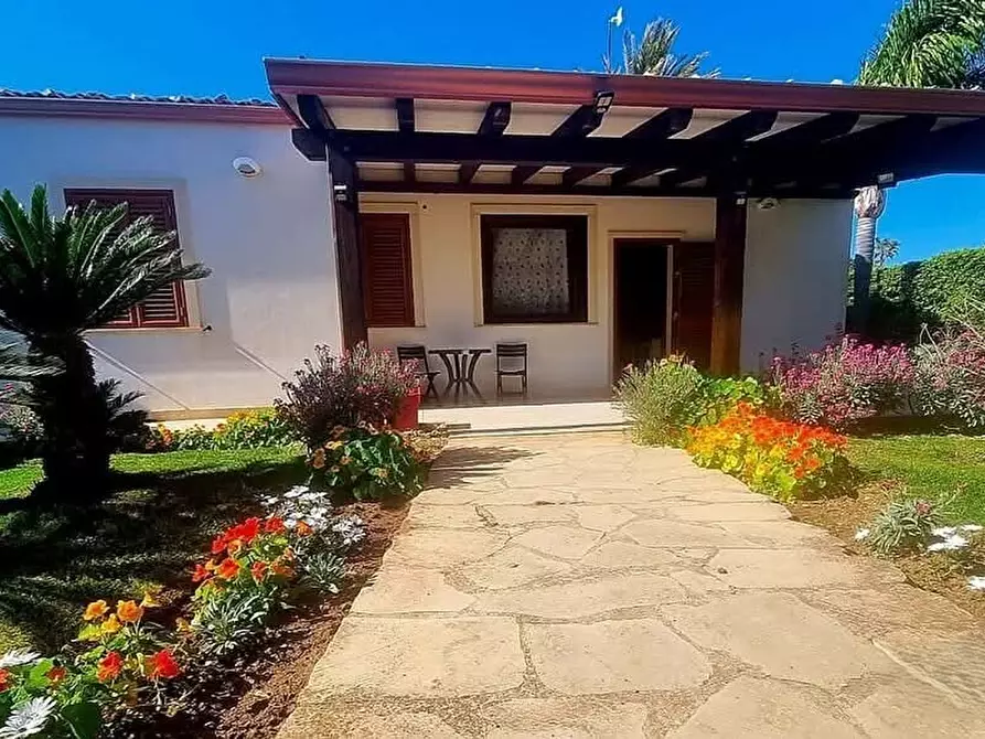 Immagine 3 di Villa in vendita  a Scicli