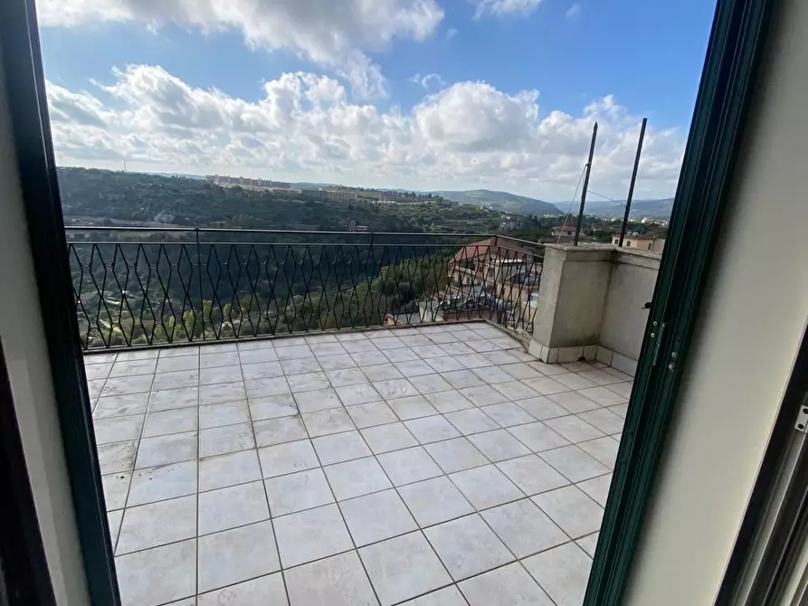 Immagine 22 di Attico in vendita  in Via Loreto Gallinara 964 a Modica