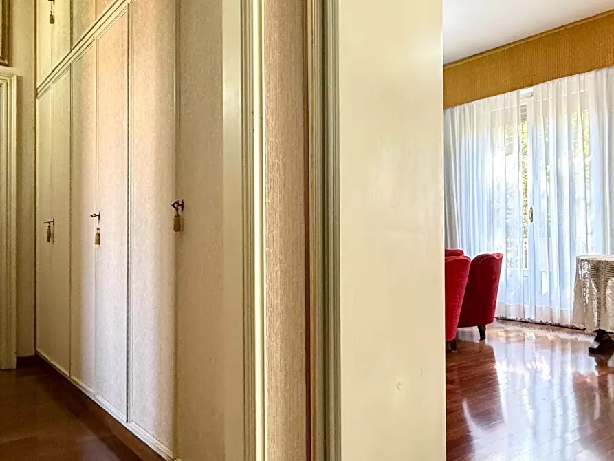 Immagine 16 di Pentalocale in vendita  in Via Del Borgo di San Pietro a Bologna