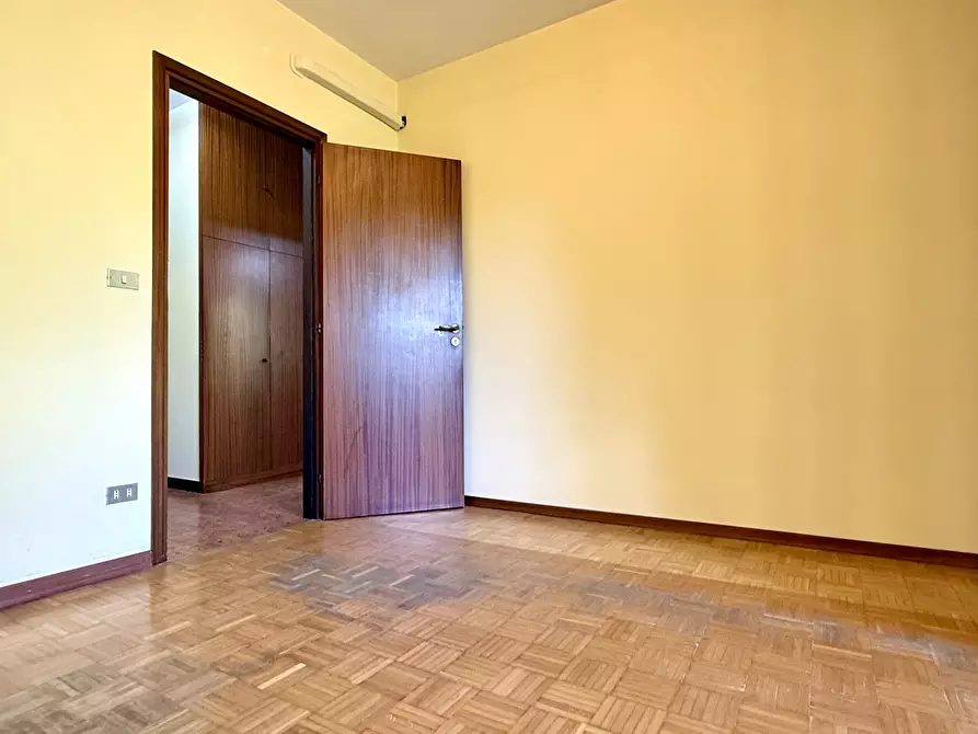 Immagine 17 di Pentalocale in vendita  in via Del Fiume 5 a San Lazzaro Di Savena