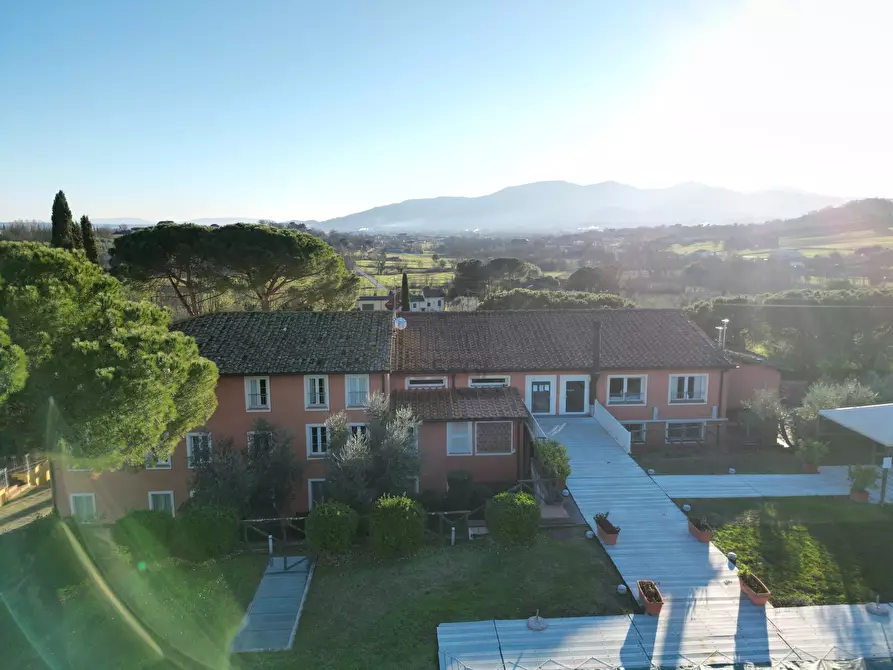 Immagine 48 di Rustico / casale in vendita  in Via di Montecarlo 59 a Lucca